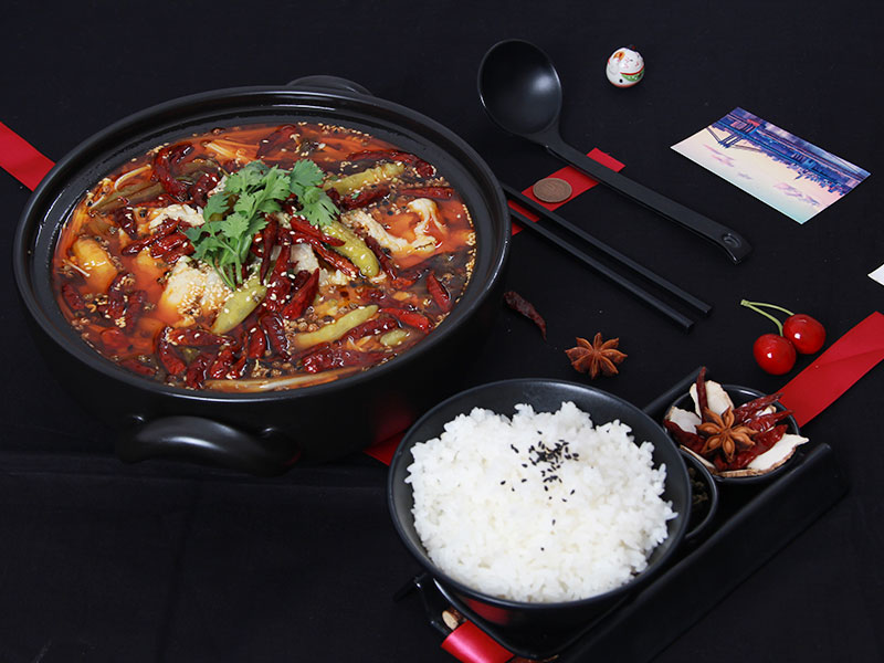 椒羞小姐酸菜魚米飯