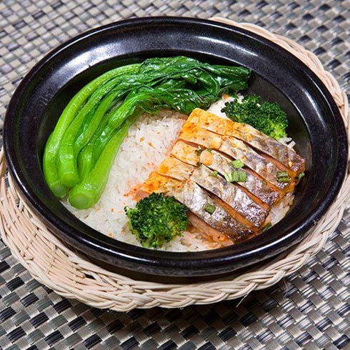 味來(lái)主角—招牌外婆醉魚(yú)煨飯