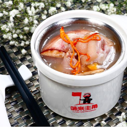 味來(lái)主角-淮杞煨乳鴿湯