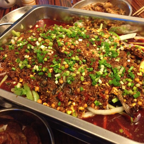 七度香源萬(wàn)州招牌烤魚