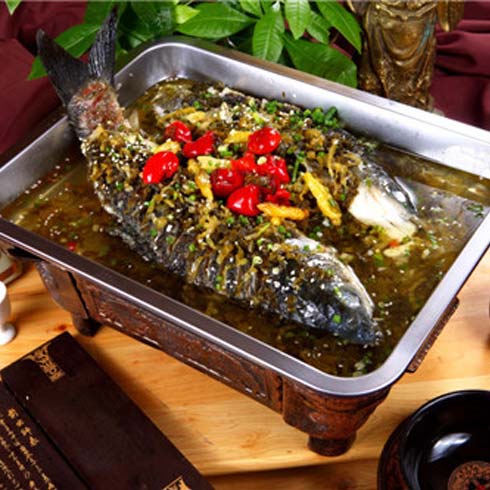 申大嘴春色滿(mǎn)園瓦缸烤魚(yú)