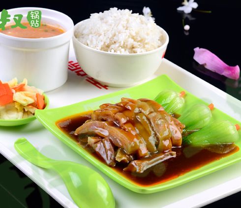 香皖胖叔鍋貼-德國(guó)咸豬蹄飯